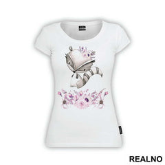 Cute Racoon With Pink Flowers - Art - Majica