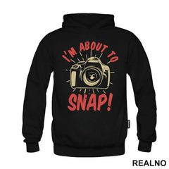 I'm About To Snap! - Photography - Majica