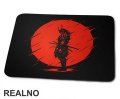 Skull Samurai Standing Infront Of The Red Moon - Podloga za miš