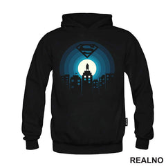 Silhouette Man In A Dark City At The Full Moon - Superman - Majica