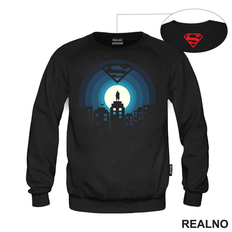 Silhouette Man In A Dark City At The Full Moon - Superman - Majica