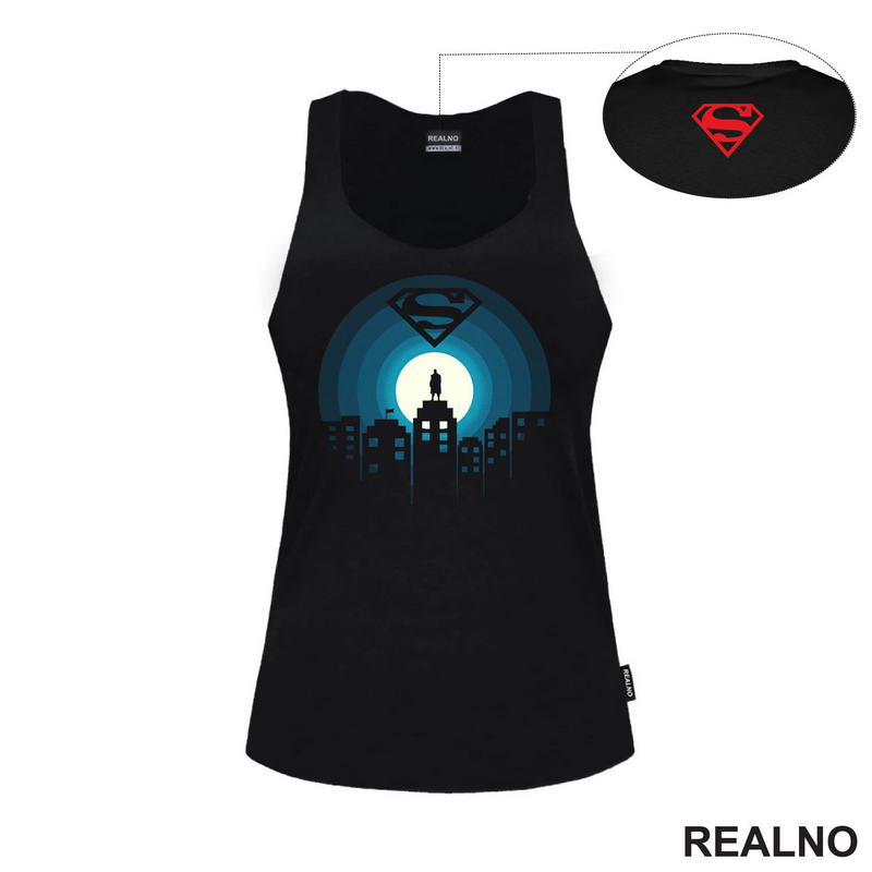Silhouette Man In A Dark City At The Full Moon - Superman - Majica