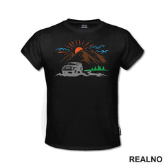 Sun, Montain And Jeep - Off Road - Majica