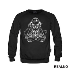 Astronaut Meditira - Space - Svemir - Majica