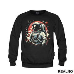 Astronaut I Crveni Mesec - Space - Svemir - Majica