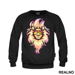 Lion Wearing Reflective Glasses - Životinje