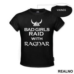 Bad Girls Raid With Ragnar - Vikings