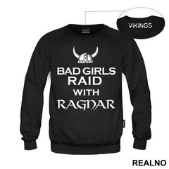 Bad Girls Raid With Ragnar - Vikings
