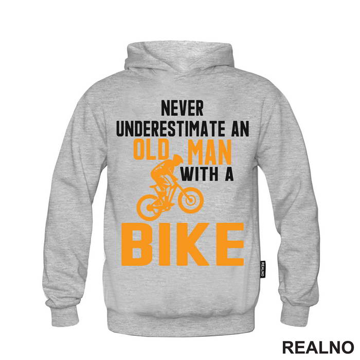 Never Underestimate An Old Man With A - Bickilovi - Bike - Majica