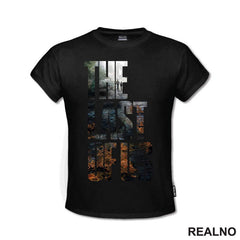 Ellie And Joel - Logo - Walking At Ruined City - The Last Of Us - Majica