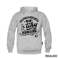 Outnumbered By Tiny Humans - Humor - Mama i Tata - Ljubav