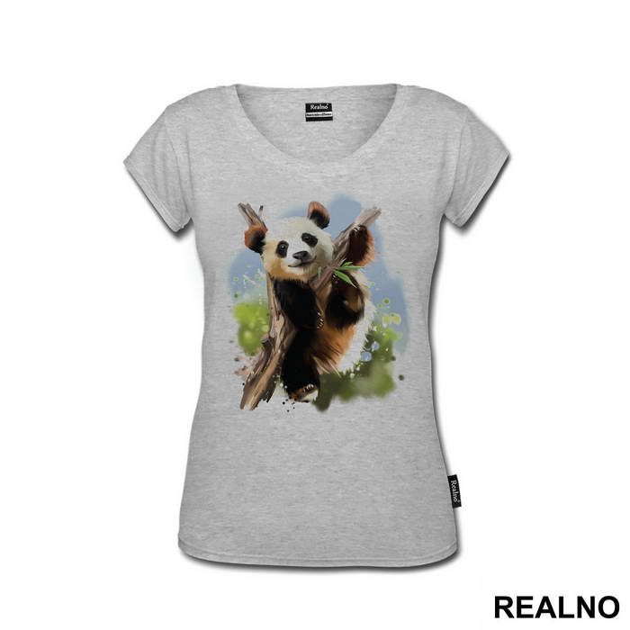 Panda On A Branch - Životinje