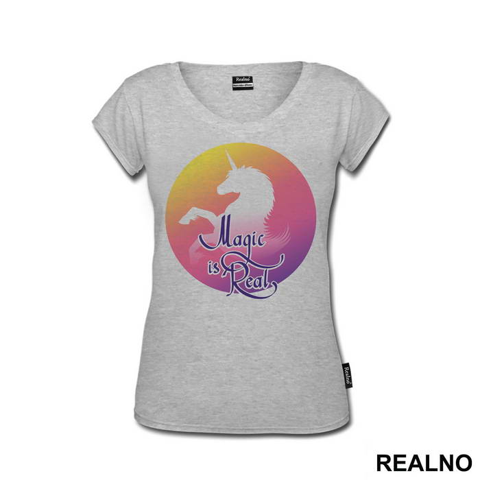 Magic Is Real Silhouette - Unicorn - Jednorog - Majica