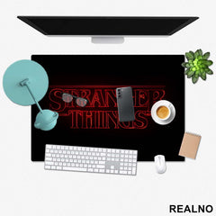 Red Logo - Stranger Things - Podmetač za sto