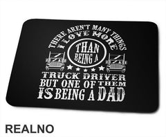 Truck Driver But One Of Them Is Begin A Dad - Kamion - Kamiondžija - Mama i Tata - Ljubav - Podloga za miš