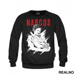 Pablo Escobar Holding Money Bulls - Narcos - Duks