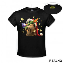 Baby Yoda Holding An Ornament - Yoda - Mandalorian - Star Wars - Majica Baby Yoda Holding An Ornament - Yoda - Mandalorian - Star Wars - Majica