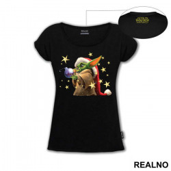 Baby Yoda Holding An Ornament - Yoda - Mandalorian - Star Wars - Majica Baby Yoda Holding An Ornament - Yoda - Mandalorian - Star Wars - Majica