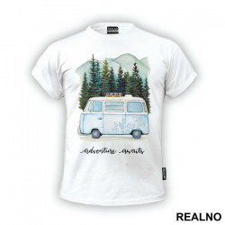 Adventure Awaits - Planinarenje - Kampovanje - Priroda - Nature - Majica