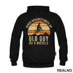 Old Guy On A - Bickilovi - Bike - Duks