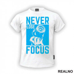 OUTLET - Bela muška majica veličine S - Fokus