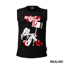 Sitting With A Hammer - Harley Quinn - Majica