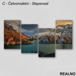 Reka, sedimentne stene prekrivene snegom iznad tamnog neba - Slika na platnu - Kanvas Reka, sedimentne stene prekrivene snegom iznad tamnog neba - Slika na platnu - Kanvas