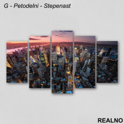 Pogled grada iznad rozog neba - Slika na platnu - Kanvas Pogled grada iznad rozog neba - Slika na platnu - Kanvas